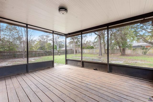 112 Athens St, Warner Robins, GA 31088