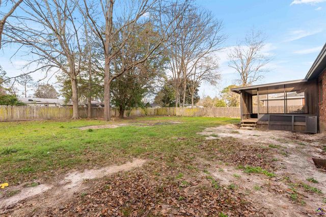 112 Athens St, Warner Robins, GA 31088