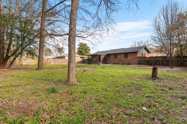 112 Athens St, Warner Robins, GA 31088