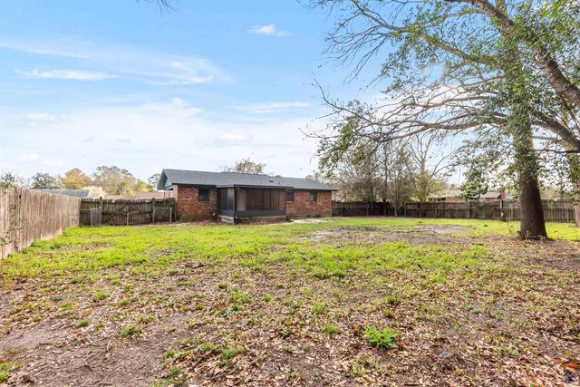 112 Athens St, Warner Robins, GA 31088