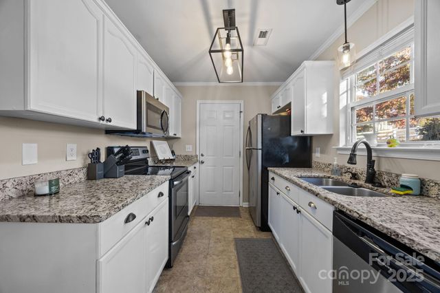 135 Shade Tree Circle, Fort Mill, SC 29715