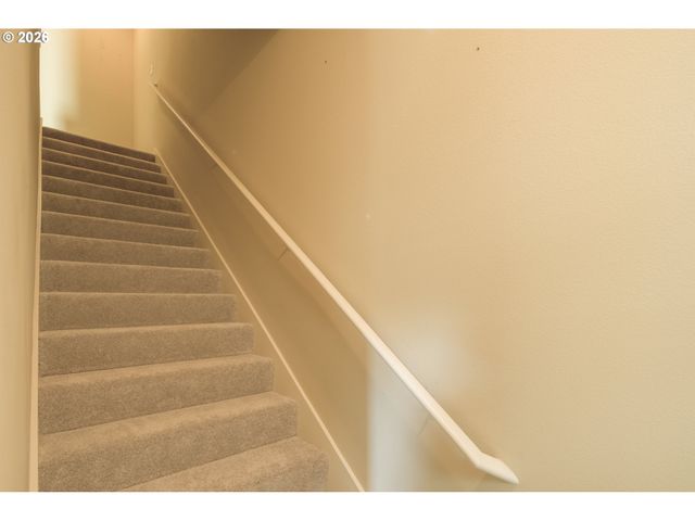 1070 Sw 170TH Ave 203, Beaverton, OR 97003