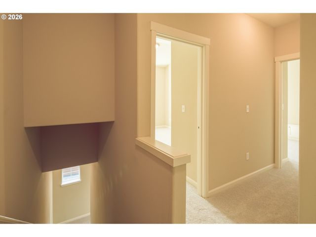 1070 Sw 170TH Ave 203, Beaverton, OR 97003