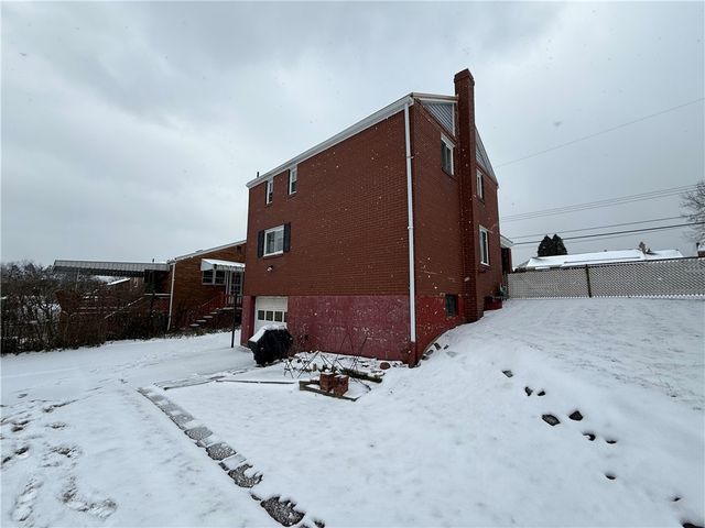 1339 Edgewood Dr, West Homestead, PA 15120