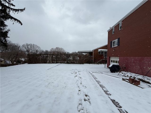 1339 Edgewood Dr, West Homestead, PA 15120