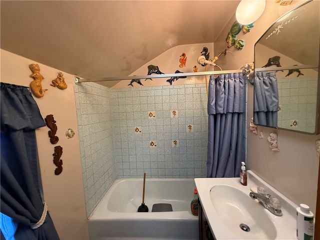 1339 Edgewood Dr, West Homestead, PA 15120