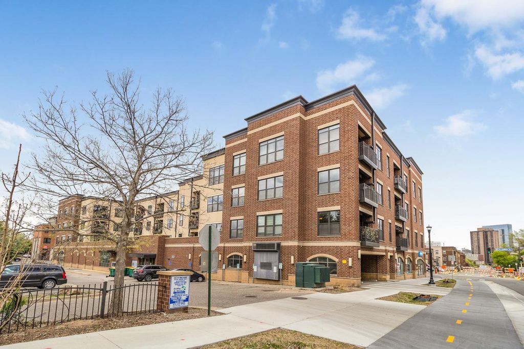15 E Franklin Avenue 432, Minneapolis, MN 55404 — exterior