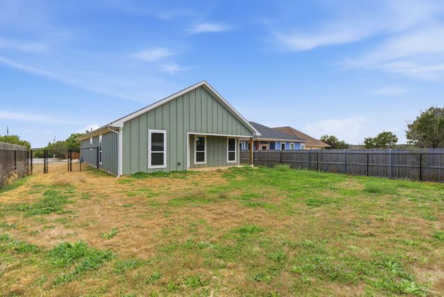 2314 Creekview Drive, Granbury, TX 76048