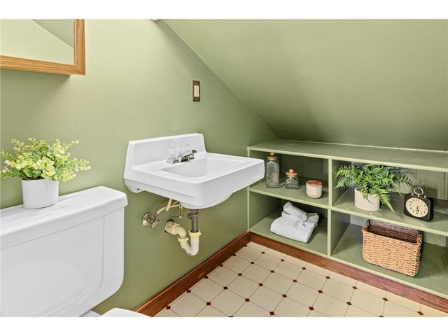 1179 Minnehaha Avenue, Saint Paul, MN 55104