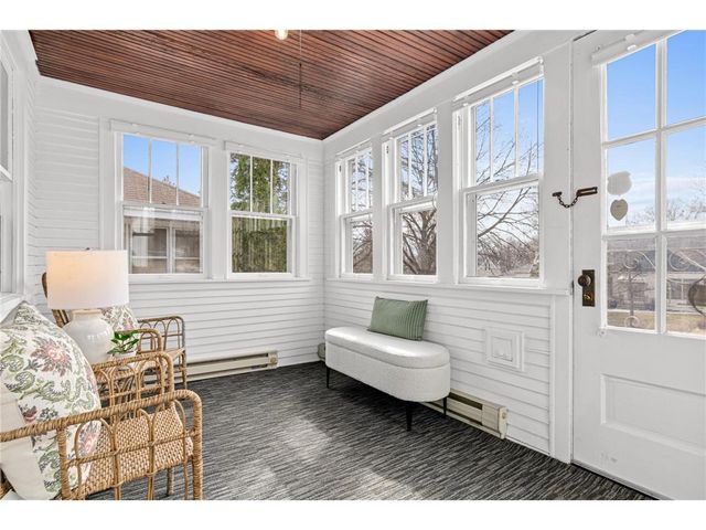 1179 Minnehaha Avenue, Saint Paul, MN 55104