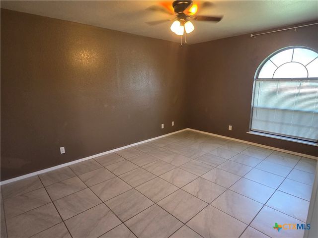 2305 Timberline Drive, Killeen, TX 76543