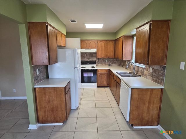 2305 Timberline Drive, Killeen, TX 76543