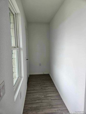 10018 ANA HTS, San Antonio, TX 78224