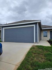 10018 ANA HTS, San Antonio, TX 78224
