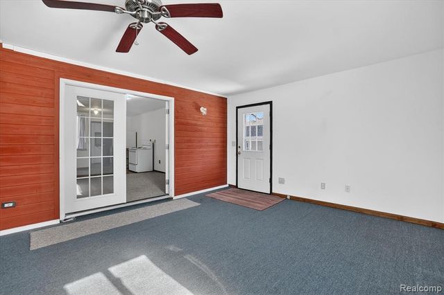 14463 Seymour Road, Linden, MI 48451