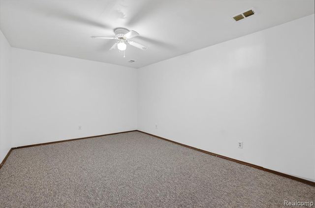 14463 Seymour Road, Linden, MI 48451