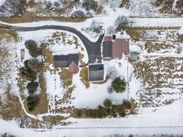 14463 Seymour Road, Linden, MI 48451