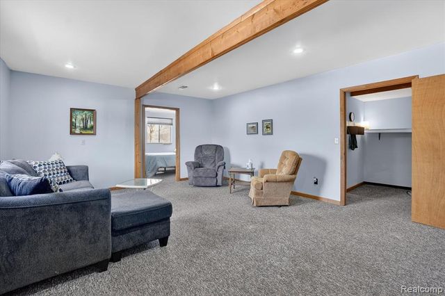 14463 Seymour Road, Linden, MI 48451