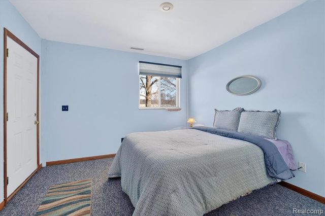 14463 Seymour Road, Linden, MI 48451