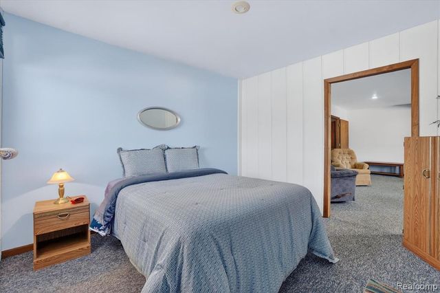 14463 Seymour Road, Linden, MI 48451