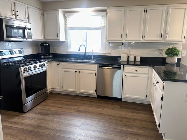 120 Donna Road, Gates, NY 14606