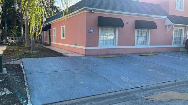 1008 UNIVERSAL REST PLACE, Kissimmee, FL 34744