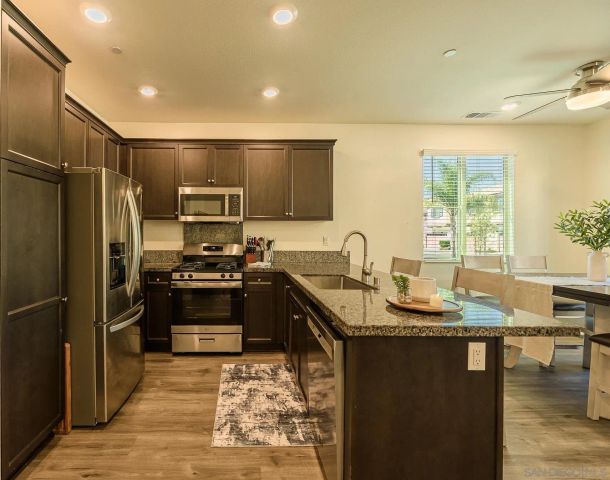 41973 Rondo St 1203, Murrieta, CA 92562