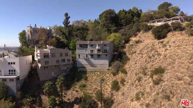 1664 Gladys Drive, Glendale, CA 91206