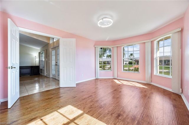 1132 SE 32nd TER, Cape Coral, FL 33904