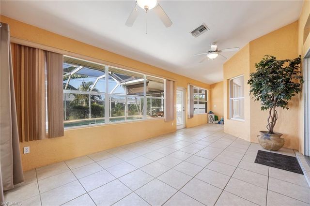 1132 SE 32nd TER, Cape Coral, FL 33904