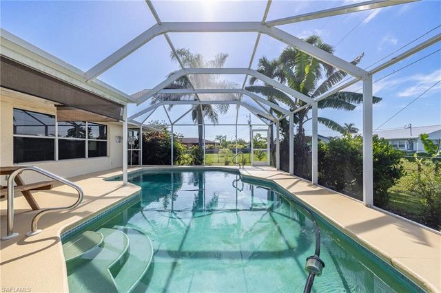 1132 SE 32nd TER, Cape Coral, FL 33904