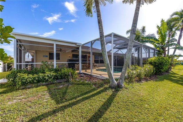 1132 SE 32nd TER, Cape Coral, FL 33904