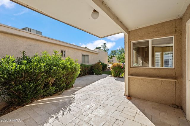 210 W CANTERBURY Lane, Phoenix, AZ 85023