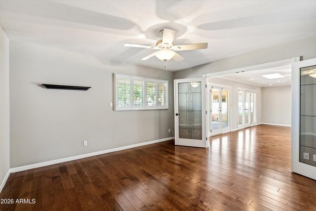 210 W CANTERBURY Lane, Phoenix, AZ 85023