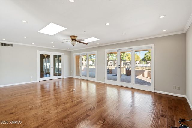 210 W CANTERBURY Lane, Phoenix, AZ 85023