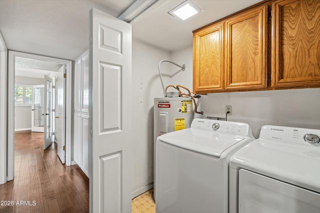 210 W CANTERBURY Lane, Phoenix, AZ 85023