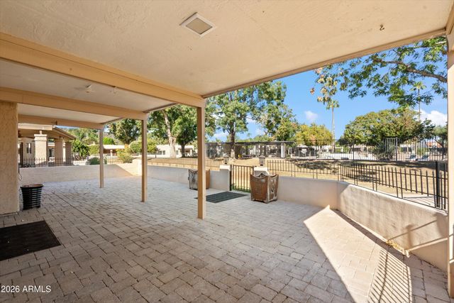210 W CANTERBURY Lane, Phoenix, AZ 85023