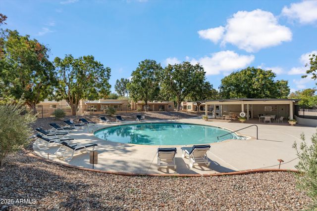 210 W CANTERBURY Lane, Phoenix, AZ 85023