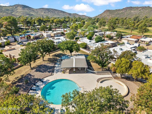 210 W CANTERBURY Lane, Phoenix, AZ 85023