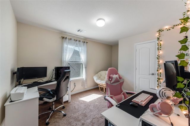 512 Forest Village Circle, La Marque, TX 77568