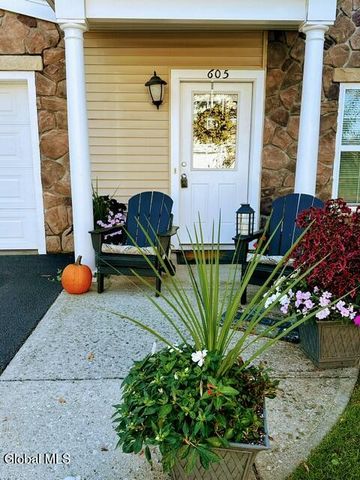 605 Worthington Terrace, North Greenbush, NY 12198