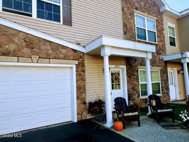 605 Worthington Terrace, North Greenbush, NY 12198