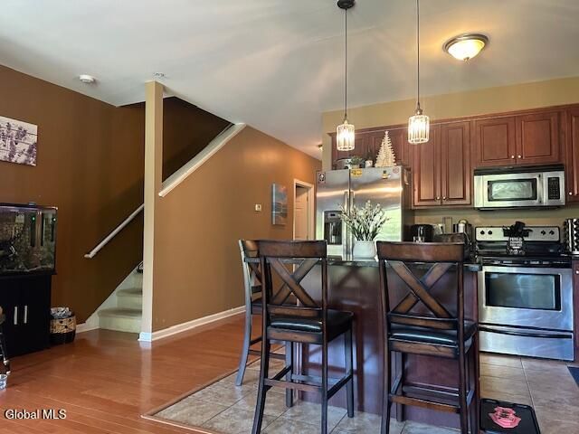 605 Worthington Terrace, North Greenbush, NY 12198