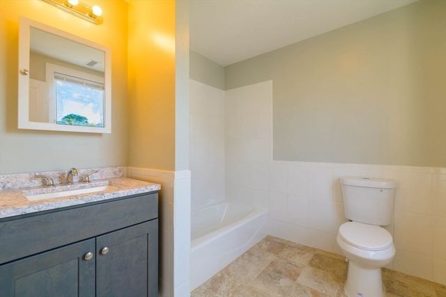 28-30 Chestnut 3, Boston, MA 02130