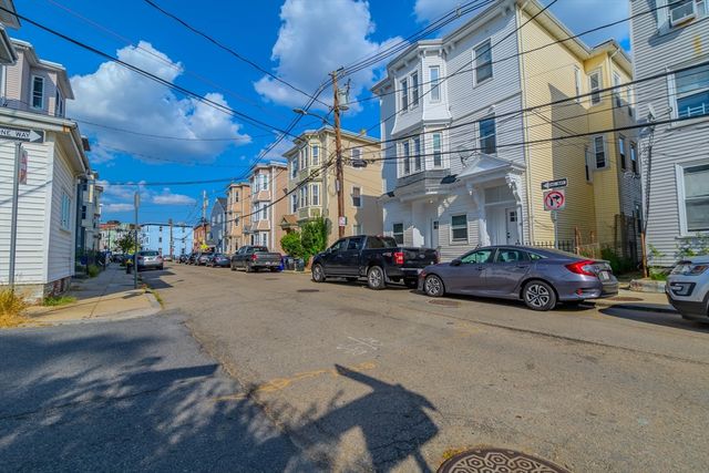 28-30 Chestnut 3, Boston, MA 02130