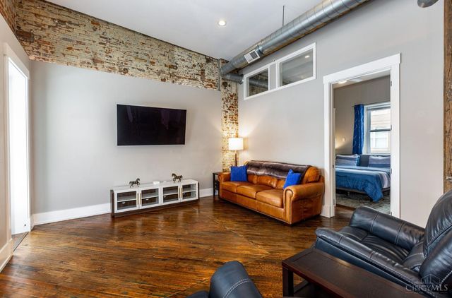 808 Elm Street, Cincinnati, OH 45202