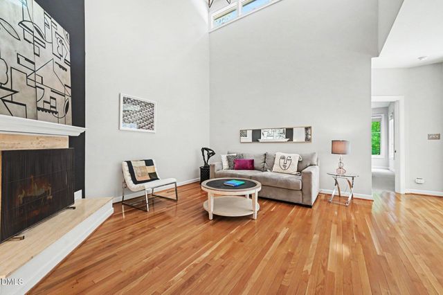 9 Tottenham Lane, Chapel Hill, NC 27517