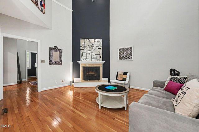 9 Tottenham Lane, Chapel Hill, NC 27517