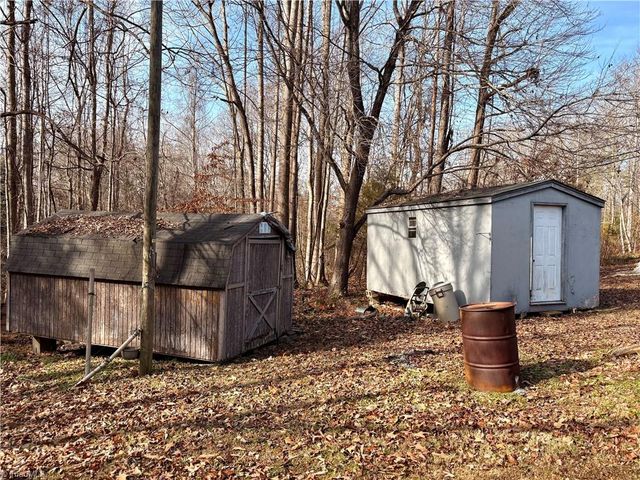 415 Hughes Grove Church Road, Thomasville, NC 27360