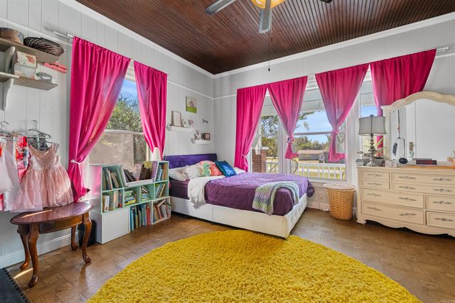 104 Court Square Road, El Paso, AR 72045